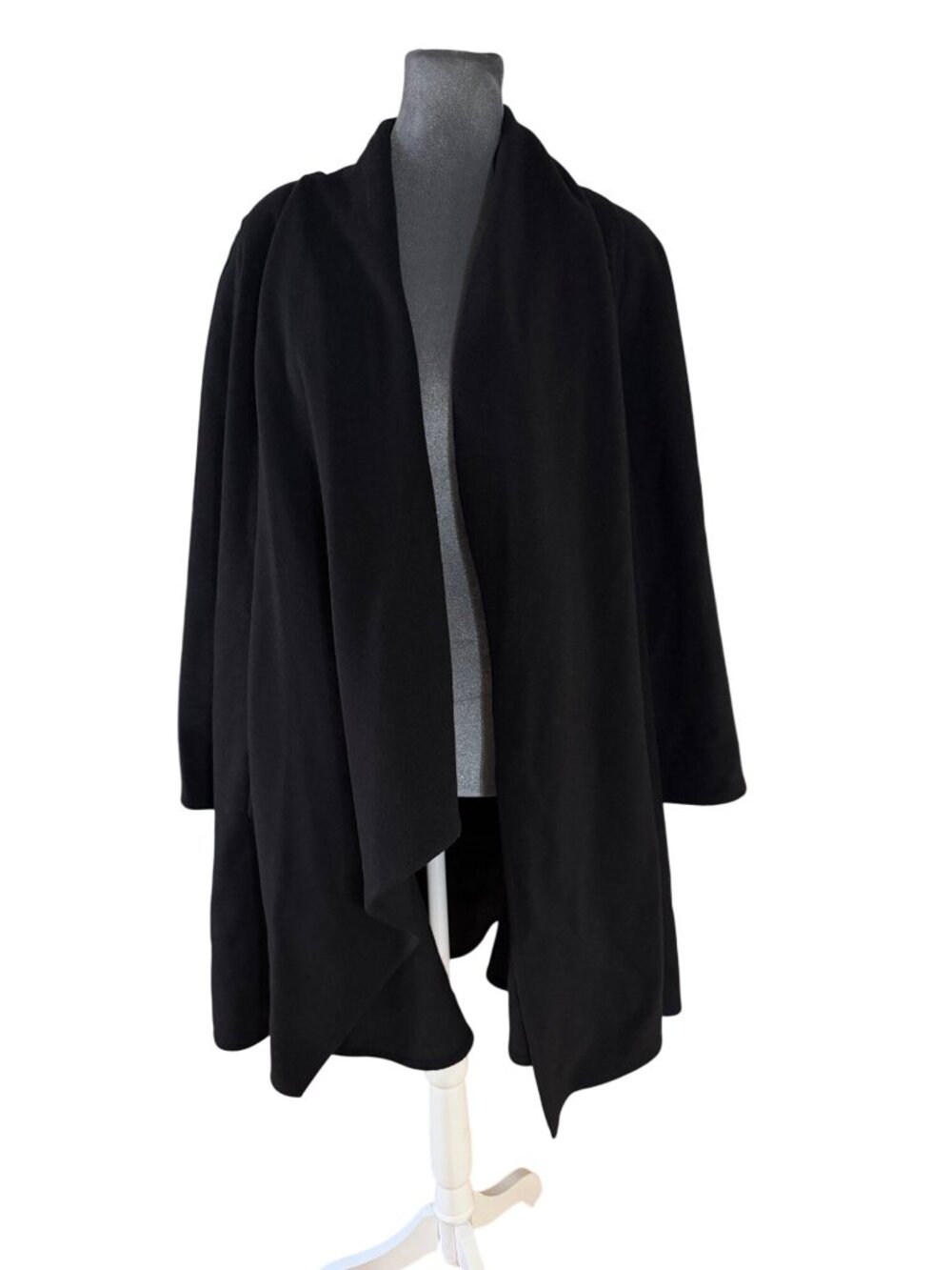 Maurice Daquin Vintage Black Open Front Cape Women’s One Size